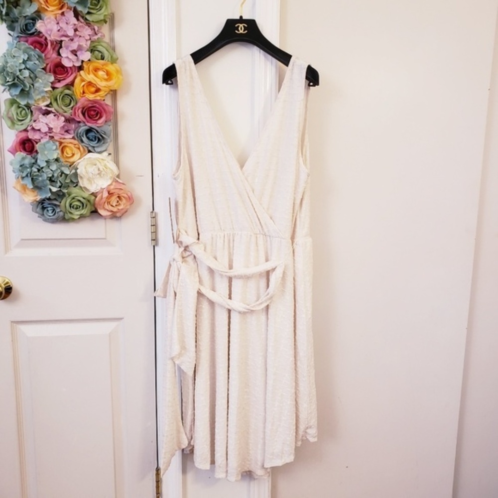 RACHEL Roy New $149 Ivory Velvet Plus size MIDI - Picture 3 of 7